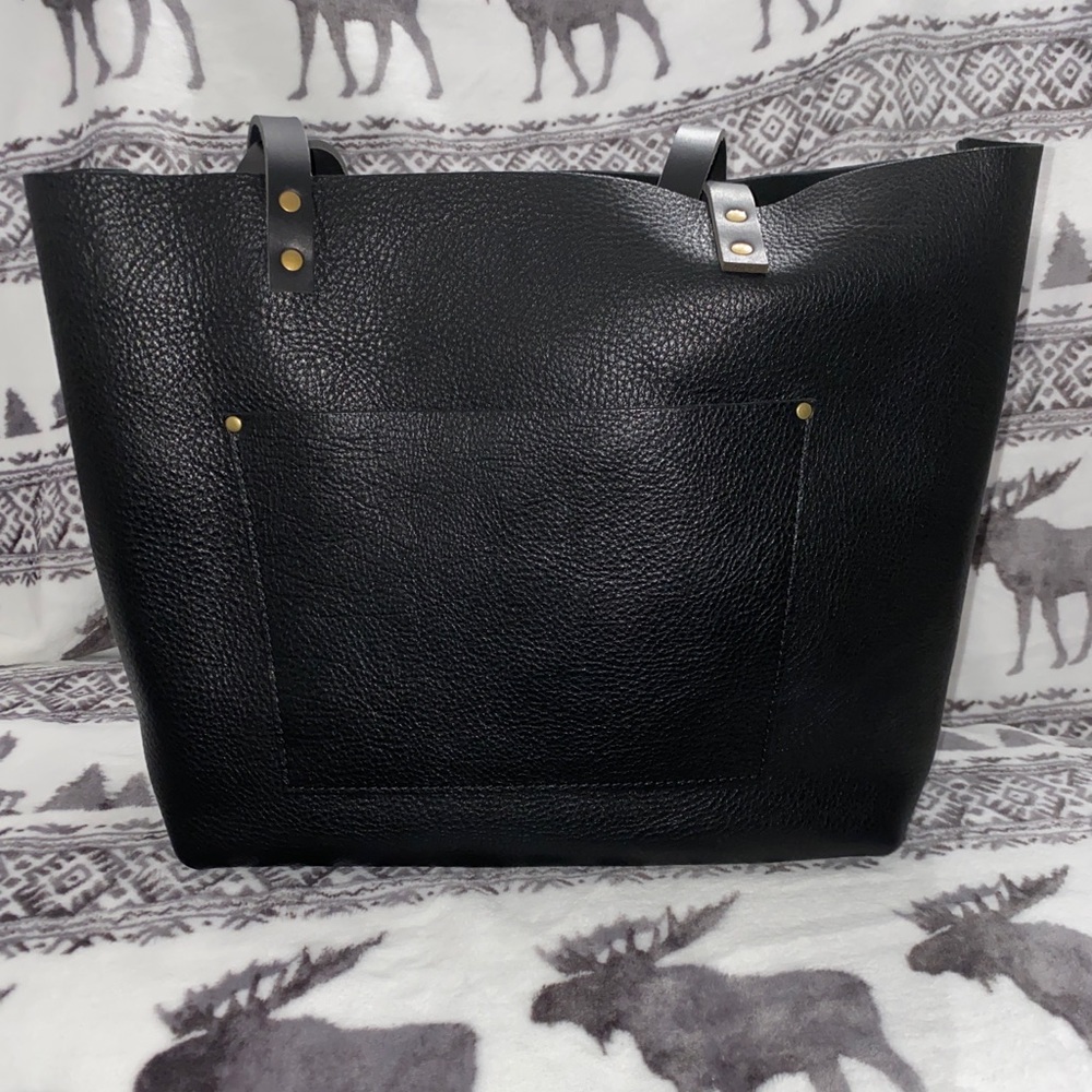 OS XL Classic Pebbled Black Portland Leather Goods